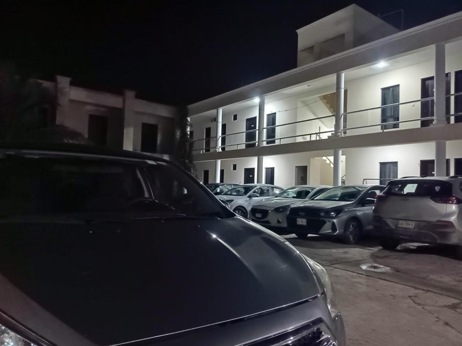 Hotel & Hostal 230 วัลลาโดลิด ภายนอก รูปภาพ