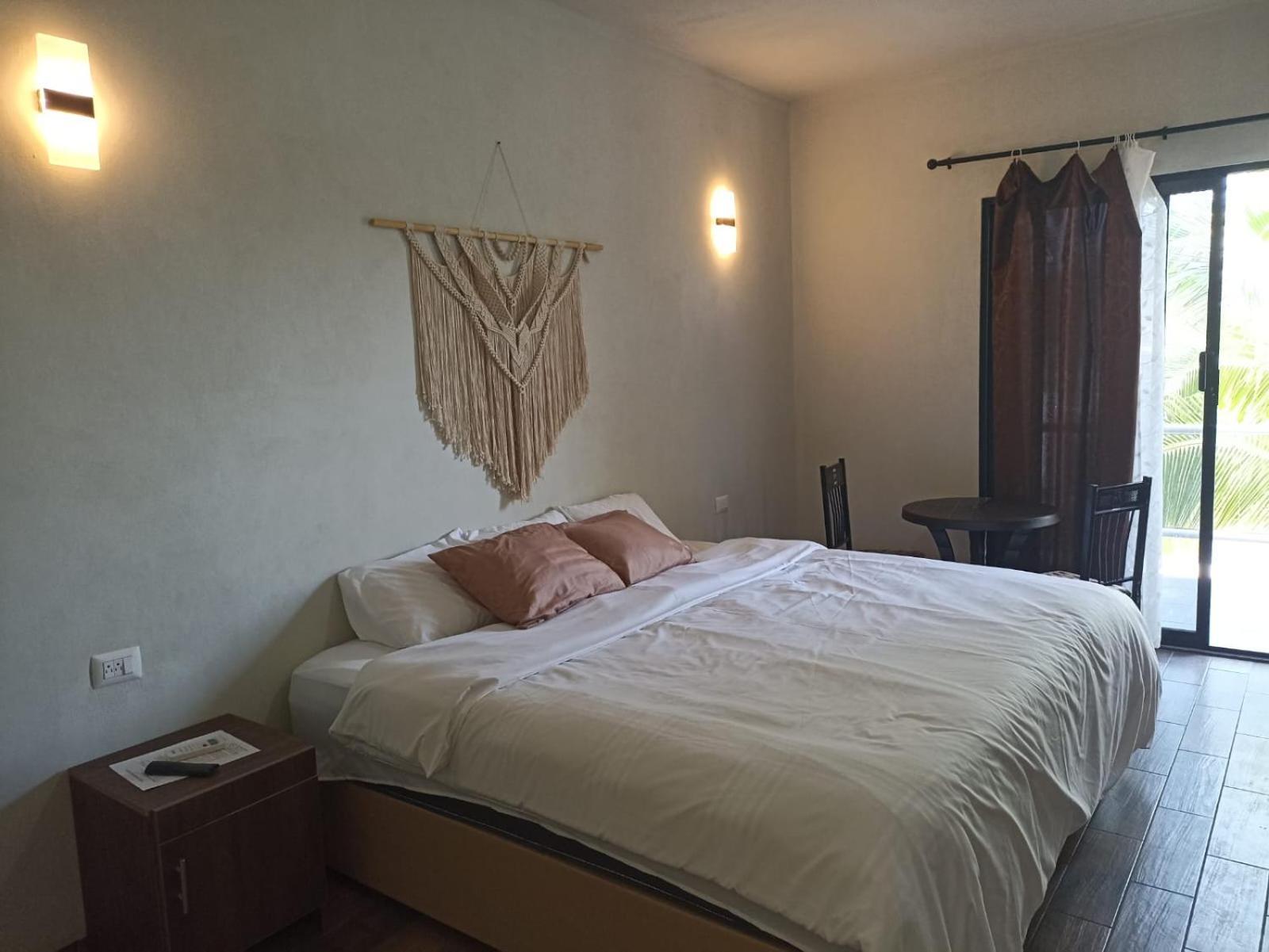 Hotel & Hostal 230 วัลลาโดลิด ภายนอก รูปภาพ